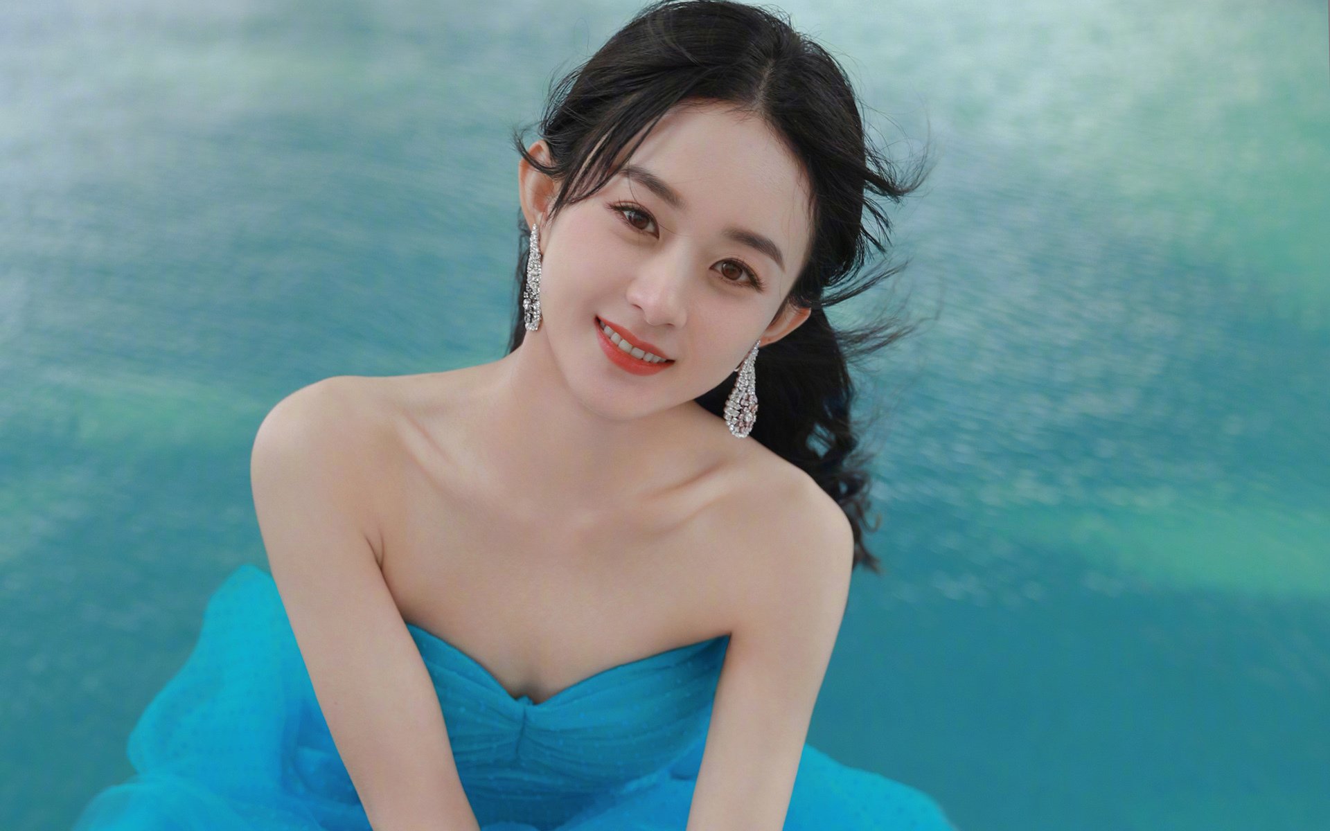 哈兰德独舞，苏格兰对阵厄瓜多尔，比赛走势尽在掌控